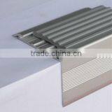 High Quality Triangle Shaped Aluminum Extrusion Profile for Floor Tile Trim thumbnail-1
