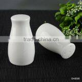 Wedding Favor Cartoon Funny Shape Ceramic Cute Salt and Pepper Shaker thumbnail-5