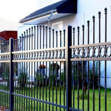 Wholesale Wrought Iron Garden Fence | Classic Black Metal Screen for Garden Divider & Functional Indoor Partition thumbnail-2