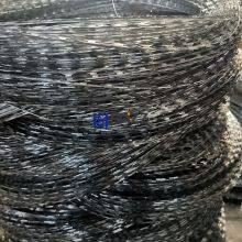 Galvanized Razor Barbed Wire Type BTO-22 Outer Diameter 700mm Color Bright Finish thumbnail-4