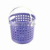 Round Basket With Handle thumbnail-1