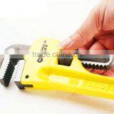 Heavy Duty Pipe Wrench With Sticky Plastic Handle thumbnail-2