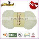 Charmkey Hot Sale Thick Knitting Yarn Acrylic Polyester Blended Yarn for Scarf Knitting thumbnail-3