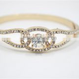 High Polished Gold Finish Adjustable Cuff Bracelet Crystal Bowknot White Rhinestone Bangle Bracelet For 2016New Intrend style