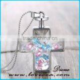 Cross Shape Dry Flower Glass Locket Pendant Necklace thumbnail-4