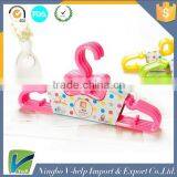 High Quality Custom Creative Plastic Drying Clothes Hanger