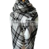 Cashmere feeling Soft scarf with Oblong Plaid Pattern Scarf