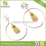 Hot Design Luxury Simulated Pearl Statement Wedding Earrings for Women Round Pendant Pineapple Stud Earrings Jewelry thumbnail-3