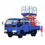 Vehicle Mounted Lifting Platform thumbnail-3