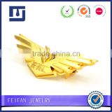 High quality golden wing metal badge for decoration custom button badge