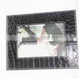 Most Popular Exquisite and High Quality Square Leather Holding Photo Picture Frame thumbnail-1