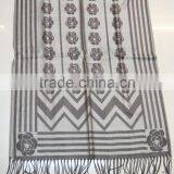 2017 Fashion Lady China Wholesale Factory Jacquard Rose Rayon Viscose Scarf thumbnail-1