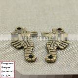Wholesale Antique Brass Retro Stereo Zinc Alloy Hippocanpal Pendant thumbnail-2