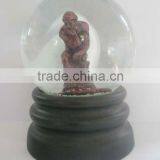 2008 High quality resin customized snow globes