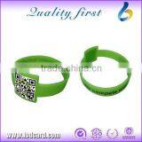 Popular Personalized T5577 Silicone Bracelets RFID Wristbands thumbnail-2