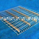 Galvanized Wire Mesh Decking Panels thumbnail-1