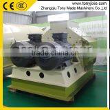 High-efficiency Wood Chips Hammer Mill Grinding Equipment With Dual Shaft thumbnail-1