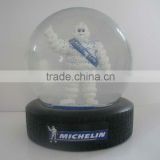 High quality resin customized snow globes