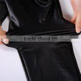 EY0046L Good Quality Fashion Design Autumn Winter Wear Leather Splicing Thick Women Leggings thumbnail-2