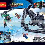 Decool 7118 518Pcs Superheroes Battle of the Upper Air Batman vs Superman Building Bricks Toys thumbnail-1