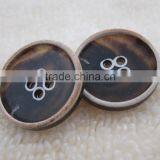 Sedex Audited Factory 2 Pillar Burnt Rim 4 Holes Urea Button, Urea Button thumbnail-2
