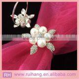 Wholesale Pearl Rhinestone Napkin Ring in Silver thumbnail-3