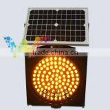 Russian Hot Road Safety 8 Inch Solor Powered Flash Warning Traffic Light Amber Road Blinker on Sale