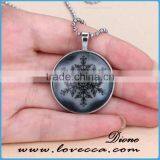 Holiday Necklace Holiday Jewelry Vintage Santa Christmas Jewelry Necklace thumbnail-4