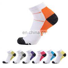 Full Cotton Comfort Basketball Custom Compression Ankle Low Cut Men's Running Socks thumbnail-1