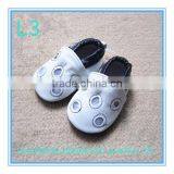 2013 Barefoot Sandals Wholesale in China thumbnail-1