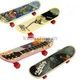 Mini Finger Skate Board Toy thumbnail-2