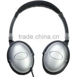 Noise cancelling headphone with swivel earpad