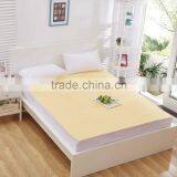 135gsm Yellow Cotton Tear-resistant Waterproof Mattress Cover