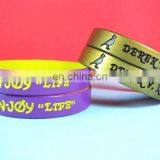 Customized One Heart Silicone Wristband With Metal Clip and Laser Logo thumbnail-4