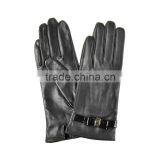 Classic style patent leather gloves with bowknot buckle