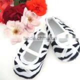 2016Factory Price Soft Sole Newborn Baby Prewalker Infant Baby Shoes thumbnail-2