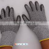 Gray Polyurethane Palm Coated HPPE Gloves 13 Gauge Seamless Liner