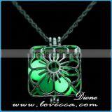 Plating Platinum+Sky Blue Luminous Fahion Luminous Stone Necklace Essential Oil Diffuser Glow in the Dark Necklace thumbnail-1