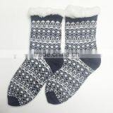 Unisex Comfortable Warm Home Socks With Antislip Gel for Winter thumbnail-2
