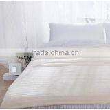 100% Polyester Hot Sale Warm Cozy Micro Soft Fabric Home Textile China Factory Solid Coral Fleece Glossy Household Blankets thumbnail-3