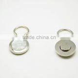 Elegant Appearance White Crystal Blink Magnetic Metal Eyeglass Holder thumbnail-2