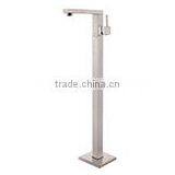 Freestanditng Faucet in Bath and Shower Faucet in Chrome thumbnail-2