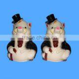 Lovely Ceramic Pig Salt and Pepper Shakers thumbnail-1