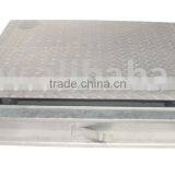 Steel Manhole Covers With Airspring Pistons thumbnail-1