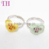 Happy Glitter Face Shaped Ring Plastic Toy Kids Finger Plastic Ring for Children thumbnail-5