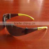 2016 Hot Selling Sun Glasses Soft PVC Frame Safety Sun Glasses Dark Safety Sun Glasses With Price