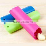 Useful Silicone Garlic Skin Remover Peel Garlic Kitchen Tool Peeler Peeling Tube Roller Crusher thumbnail-2