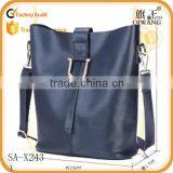 Spring New Designer Lash Package Genuine Leather Sling Bag Guangzhou Factory
