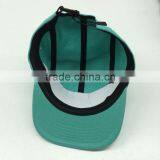 Wholesale Custom Flat Brim Green Camper Caps And Hats Woven Label Logo At Front Panel Nylon Strap With Plastic Buckle thumbnail-4