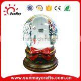 Christmas Santa Plastic Snow Globe thumbnail-2